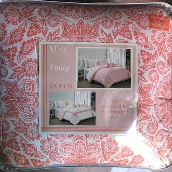 NWT Queen 5 Piece Reversible Comforter Set - Picture 3 of 7